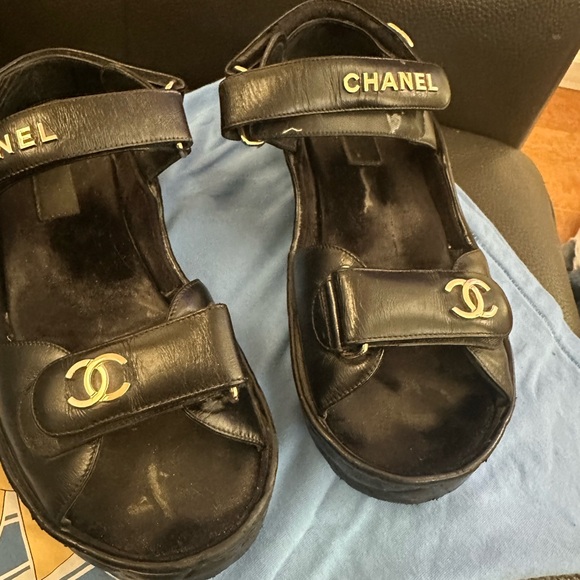 Chanel Black Sandals with Gold Accents dad sandals leather sandals - Picture 4 of 16